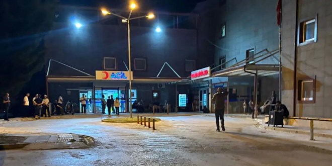 Tavuk kesim fabrikas�nda amonyak gaz� s�z�nt�s�: 15 i��i hastanelik oldu