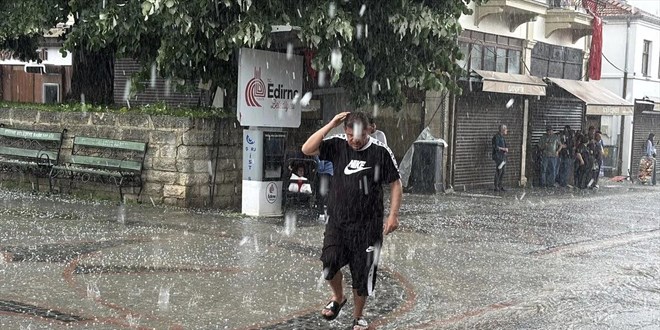 Meteoroloji uyard�: �iddetli ya���, f�rt�na ve toz ta��n�m� geliyor - Son Dakika Haber