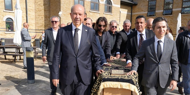 KKTC 5. Cumhurba�kan� Ersin Tatar ye�enini Londra'da son yolculu�una u�urlad� - Son Dakika Haber