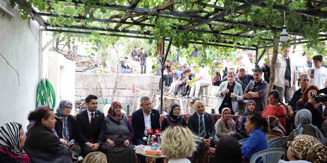 �zg�r �zel'den gaf: Kayseri'ye CHP'li belediyede getirece�iz - Son Dakika Haber