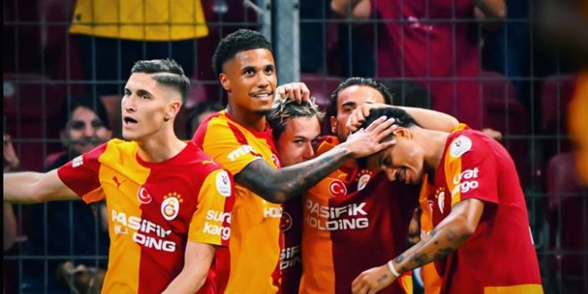 Galatasaray, 3 puan� 3 golle ald�