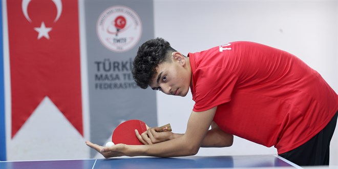 Yemek masas�na file gererek ba�lad�, Avrupa'dan 3 madalyayla d�nd� - Son Dakika Haber