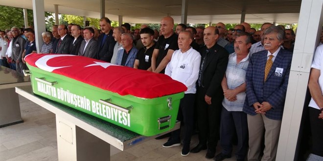 Abdi �pek�i ve Papa Suikast� s�re�leriyle tan�nan Oral �elik �ld� - Son Dakika Haber