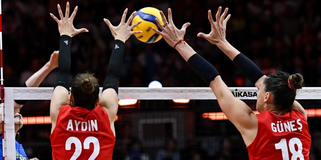 Filenin Sultanlar� �eyrek final i�in sahaya ��k�yor