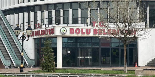 Bolu Belediyesi'ne 'hayalet ara�' operasyonu: 22 g�zalt� karar�