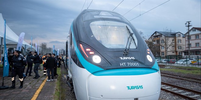 Milli elektrikli h�zl� tren saatte 250 kilometreye ula�arak rekorunu geli�tirdi - Son Dakika Haber