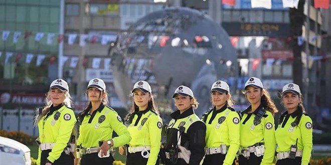 Kad�n polislere 'tunik' zorunlulu�u mu geliyor? - Son Dakika Haber