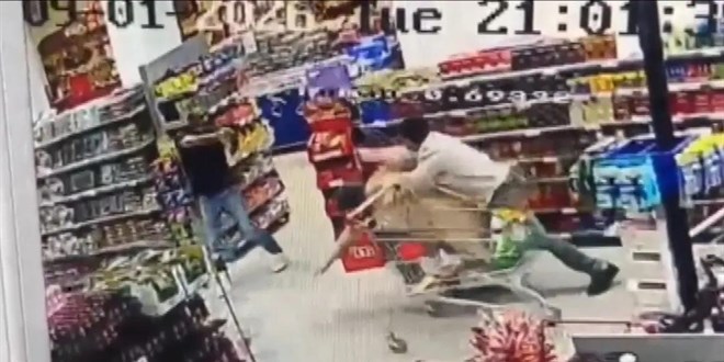 Ankara'da markette korku dolu anlar - Son Dakika Haber