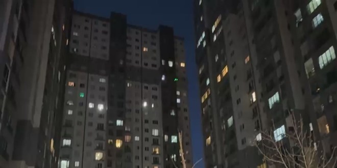 Otoparkta ��kan yang�n 28 katl� binaya s��rad�: 42 ki�i dumandan etkilendi - Son Dakika Haber