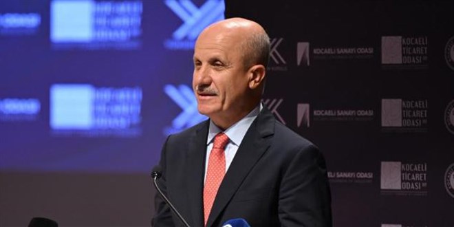 �zvar duyurdu: Meslek y�ksekokullar�nda m�fredat yenileniyor