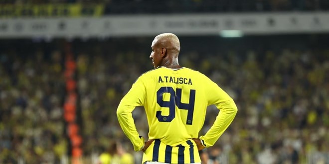 Fenerbah�e'de Anderson Talisca ile yollar ayr�ld�