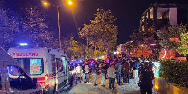 Denizli'de restorandaki silahl� kavgada 2 ki�i �ld� - Son Dakika Haber