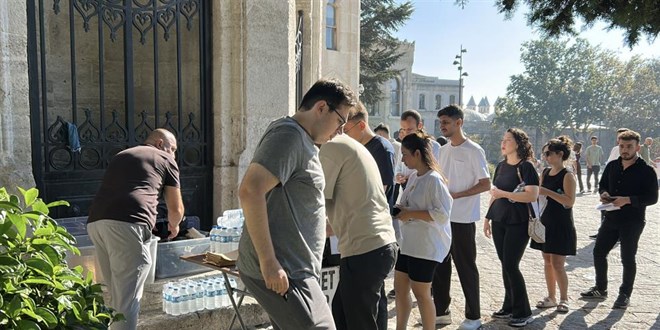 KPSS heyecan�: Adaylar s�nav binalar�na gelmeye ba�lad� - Son Dakika Haber