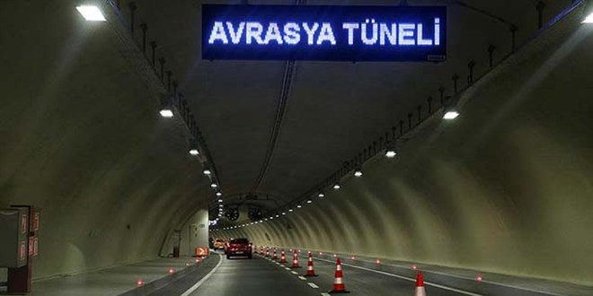 Avrasya T�neli'nde yeni rekor: Bir g�nde 94 bin 489 ara� ge�ti