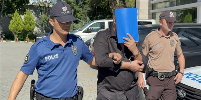 Hastanede deh�et: Hasta yak�n�n�n sald�rd��� r�ntgen teknisyeninin omzu k�r�ld�