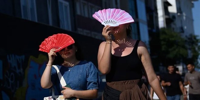 Meteoroloji a��klad�: S�cakl�klar 4 derece y�kseliyor