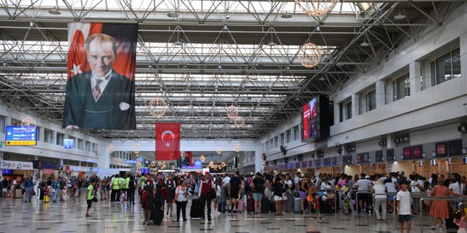 Hava yoluyla 8 ayda 167,5 milyon yolcu seyahat etti - Son Dakika Haber