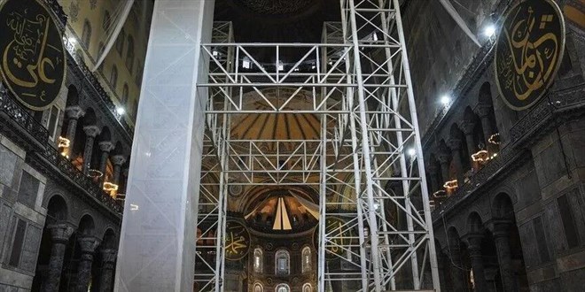 Ayasofya restorasyonunda yeni bir a�amaya ge�ildi