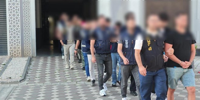 Borsa yat�r�m� vaadiyle 4,5 milyon liral�k vurgun: 8 tutuklama - Son Dakika Haber
