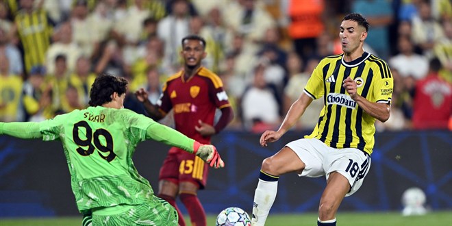 Fenerbah�e, �ampiyonlar Ligi'ne beraberlikle ba�lad�