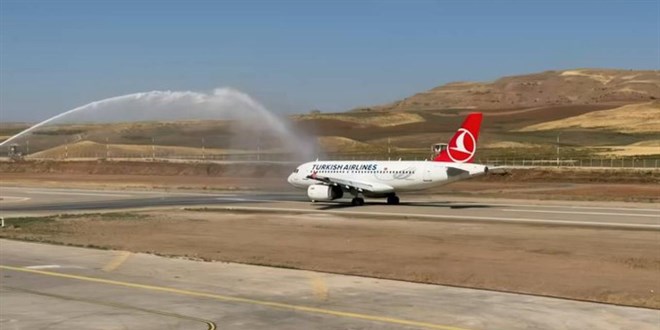 Siirt Havaliman� yeniden u�u�lara a��ld�