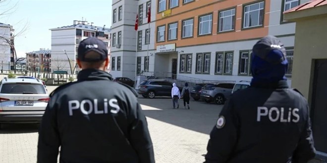 Okullarda kontroll� giri�, kolluk g�revlisi: Uzmanlar yeni d�nemi nas�l de�erlendiriyor? - Son Dakika Haber