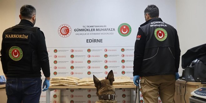 Kap�kule'de 50 kilogram uyu�turucu ele ge�irildi