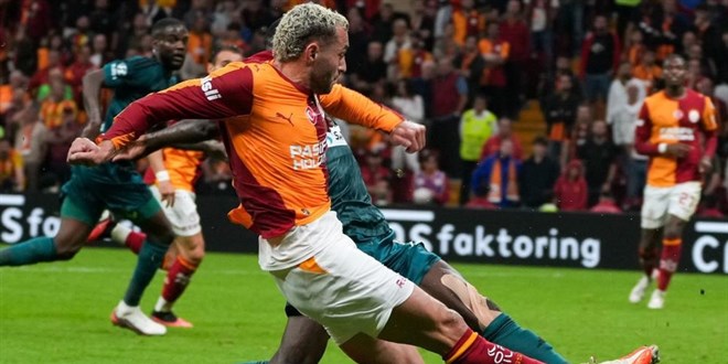 Galatasaray Kocaelispor'u tek golle ge�ti