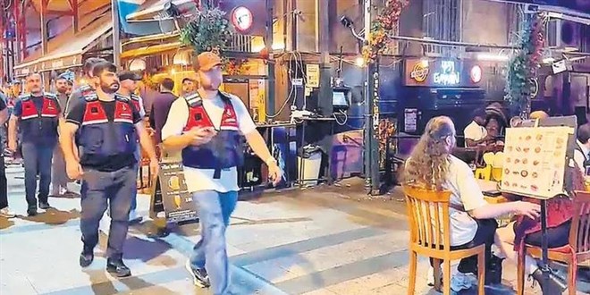 LGBT derneklerine ABD ve Fransa b�y�kel�ili�i para aktarm�� - Son Dakika Haber