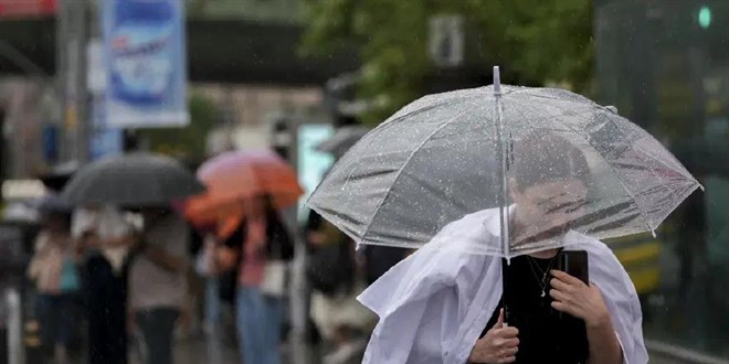 Serin ve ya���l� hava geldi: Meteoroloji 4 g�n i�in alarm verdi - Son Dakika Haber