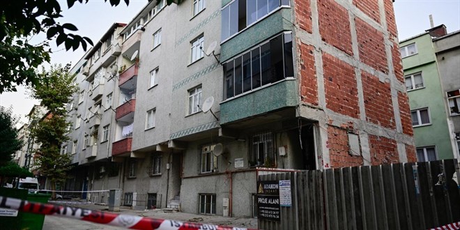 Sultangazi'de iki apartman tahliye edildi - Son Dakika Haber