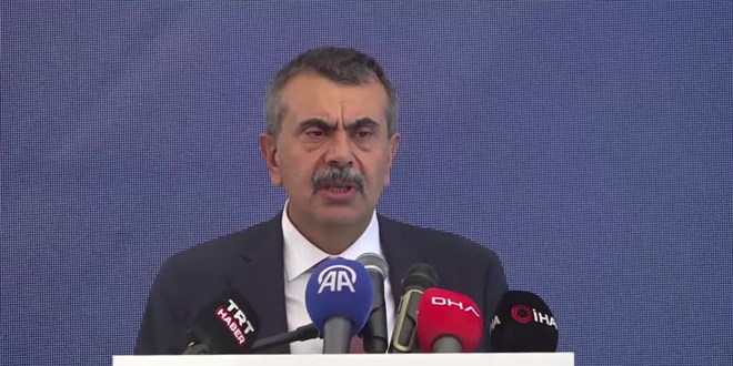 Bakan Tekin: Derslik ba��na ��renci say�s�nda d�nya otalamas�n� a�t�k - Son Dakika Haber