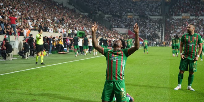 Be�ikta�'� 3-2 yenen Amedspor lider oldu - Son Dakika Haber