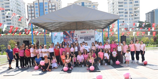 Mamak'ta a��k havada pilates etkinli�i d�zenlendi