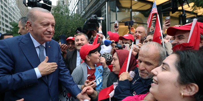 Erdo�an, T�rkevi'nde vatanda�lar taraf�ndan ilgiyle kar��land� - Son Dakika Haber