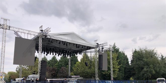 Sanat��lar iptal etti, �r�nler ��pe gitti: Eski�ehir'deki festivalde milyonluk ma�duriyet - Son Dakika Haber