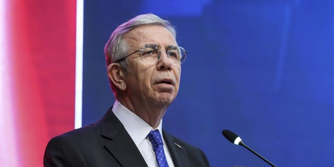Mansur Yava� CHP'den istifa etti