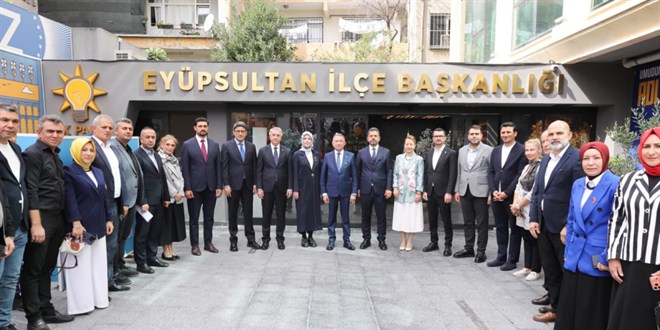 Fuat Oktay, Ey�psultan'da esnaf ve vatanda�larla bulu�tu