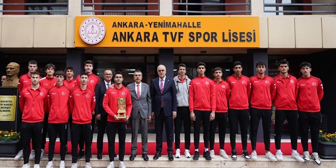 Bakan Tekin duyurdu: TVF Spor Lisesi b�nyesine ortaokul geliyor - Son Dakika Haber
