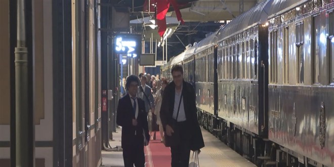 Tarihi 'Orient Express' treni 70'ten fazla yolcusuyla �stanbul'a geldi - Son Dakika Haber