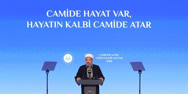 Arpagu�: Camiye yabanc�la�ma, kendi kimli�ine yabanc�la�mad�r