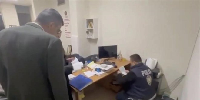 Sahte belgeyle vergi iadesi iddias�: 52 ��pheli yakaland�, 31'i tutukland�