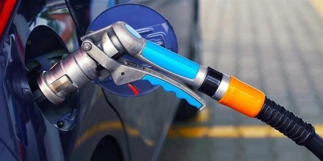 LPG'ye 24 saat i�inde ikinci zam: Fiyatlar 40 liray� a�t�
