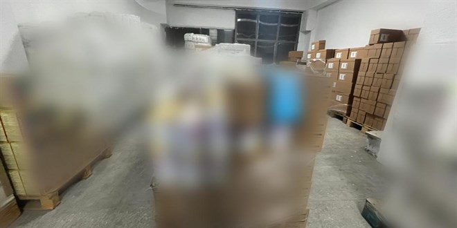 Ankara'da bir depoya bask�n: 49 bin bebek �r�n� ele ge�irildi - Son Dakika Haber