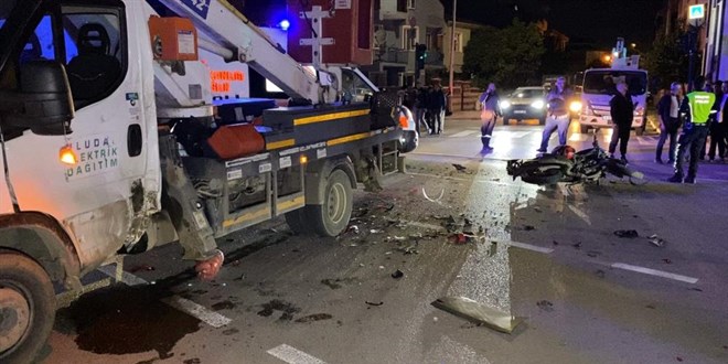 Bursa'da feci kaza : 1 �l� 1 a��r yaral� - Son Dakika Haber