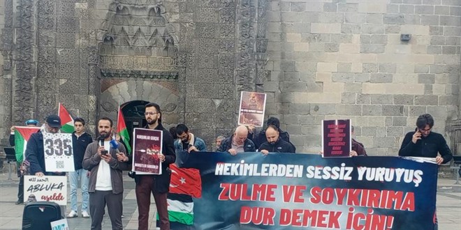 Erzurum'da sa�l�k��lar 151. kez Gazze i�in y�r�d�