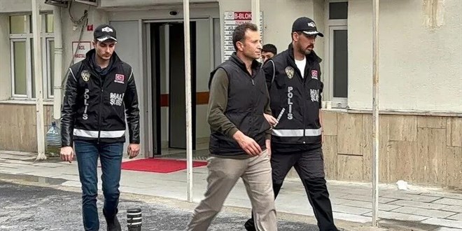 Yasin Kol'un hesap hareketlerinde di�er hakemlerle para transferi tespiti - Son Dakika Haber