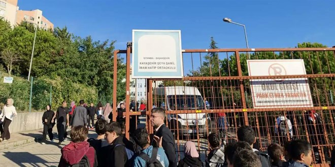 Ba�ak�ehir'de ortaokulda kavga: 5 ��renci yaraland�