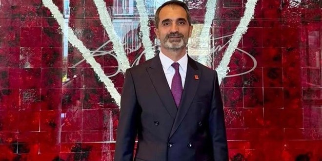 CHP Denizli �l Ba�kan� Ayhan Oran istifa etti