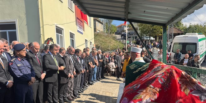 Ortaokuldaki b��akl� sald�r�da �len Eslem, Bart�n'da defnedildi - Son Dakika Haber